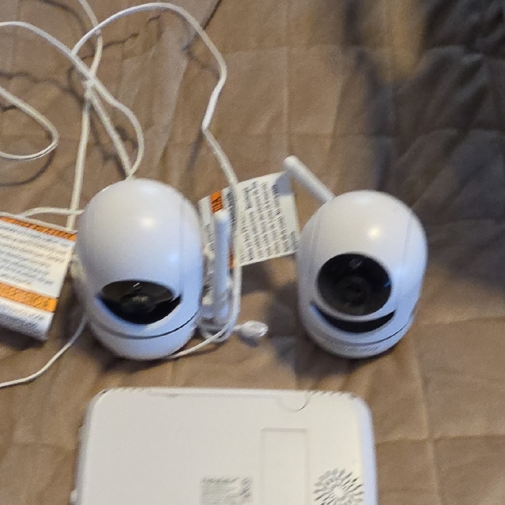 HelloBaby Baby Monitor with Cameras - Picture 3 of 4